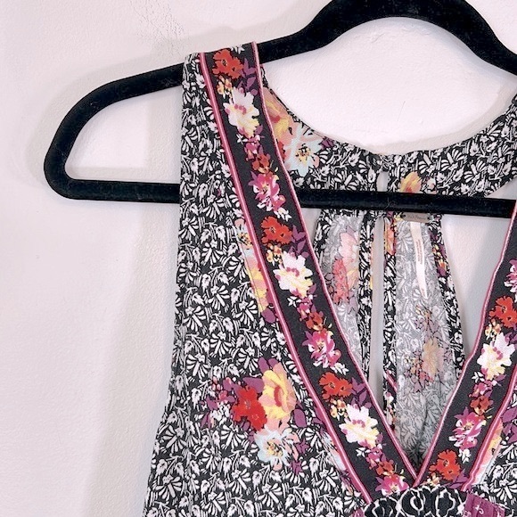 Free People Dream Darlin’ Black Purple Women’s Size M 100% Rayon Boho Tank Top - Picture 8 of 16